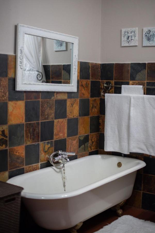 Micasa Sucasa Guesthouse Lephalale Dış mekan fotoğraf