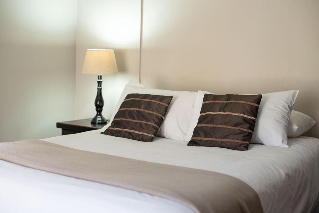 Micasa Sucasa Guesthouse Lephalale Dış mekan fotoğraf