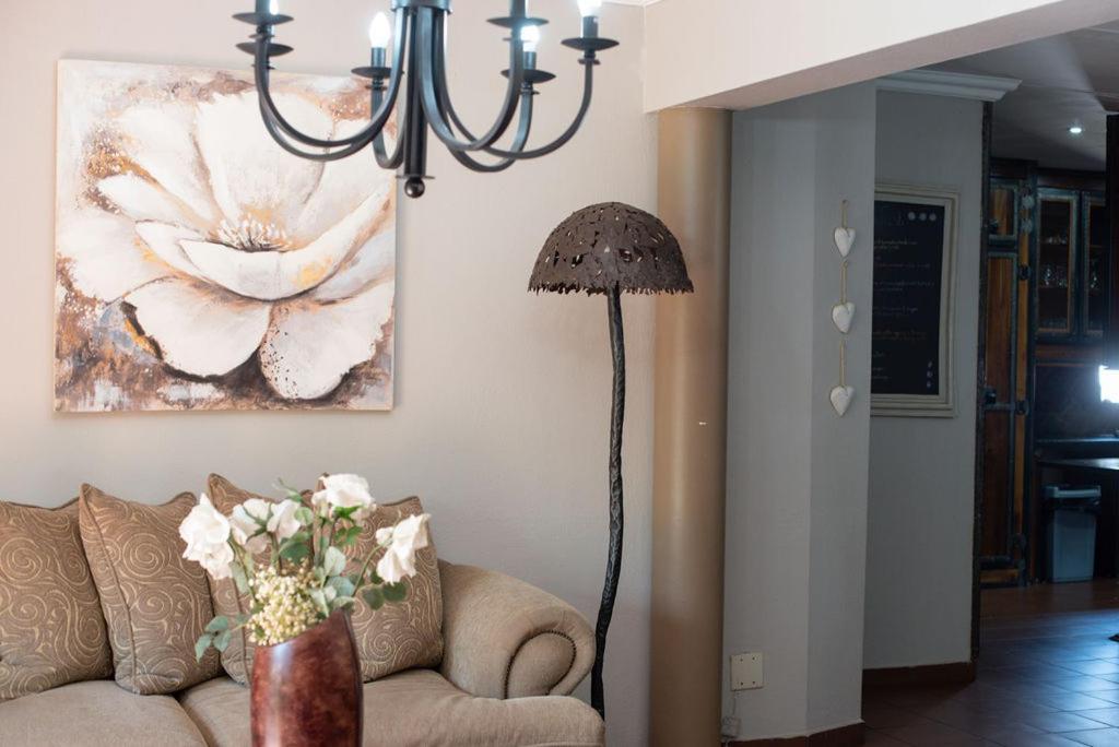 Micasa Sucasa Guesthouse Lephalale Dış mekan fotoğraf